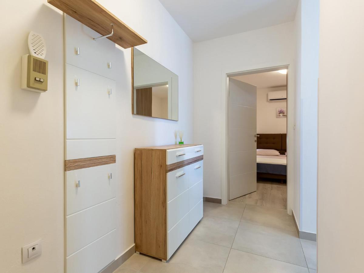 Amoroso Apartment 200M From Sea Poreč Exterior foto