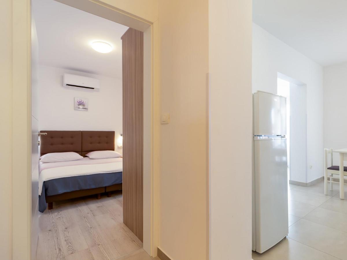 Amoroso Apartment 200M From Sea Poreč Exterior foto